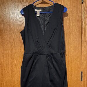 Black V-neck Sheath Dress with Pockets